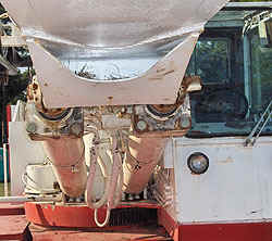 Locationof blue bird nest on the crane