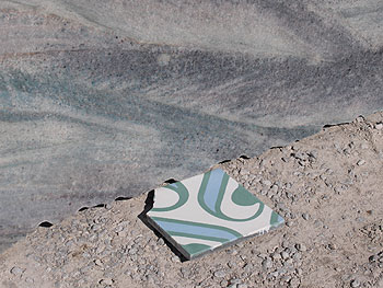 Arco Balani granite with floor cement tile
