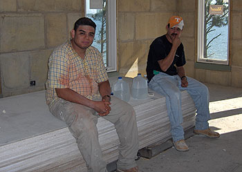 Mexican gypsum board hangers