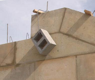 Detail view of using counterweight on the cornice