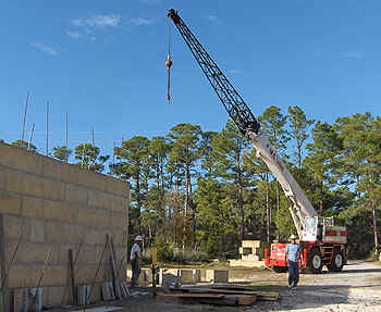 LinkBelt Crane in use. 